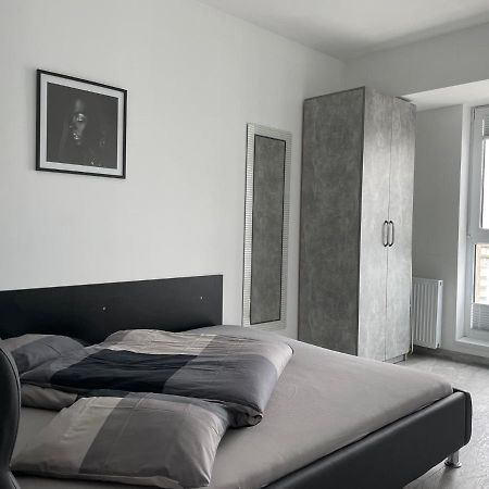 Cozy 2-Room Penthouse Lakeview W14 Bucarest Exterior foto