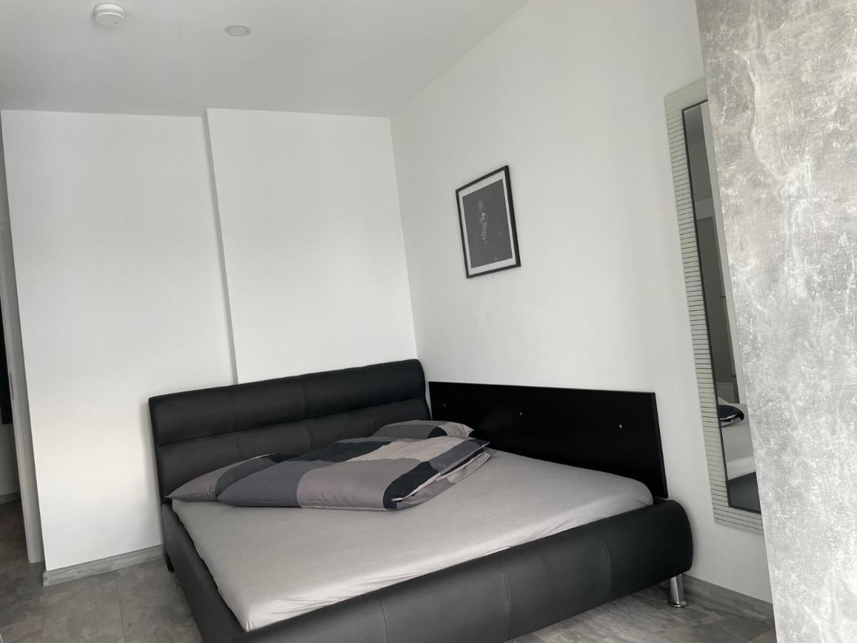 Cozy 2-Room Penthouse Lakeview W14 Bucarest Exterior foto